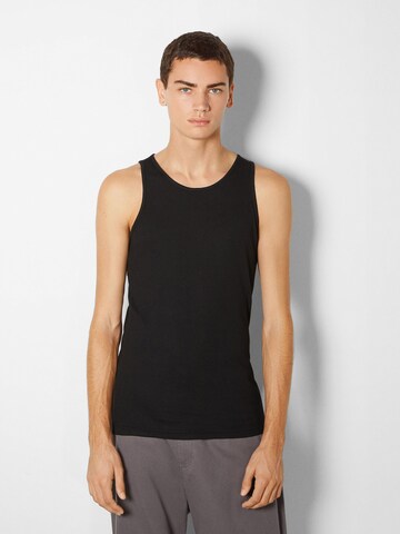 T-Shirt Bershka en noir : devant