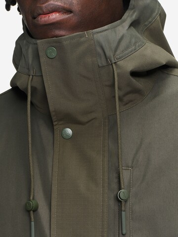 AIGLE Between-seasons parka 'T-Kit' in Green