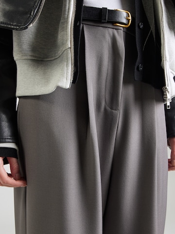 Wide leg Pantaloni con pieghe 'Rachel' di ABOUT YOU in grigio