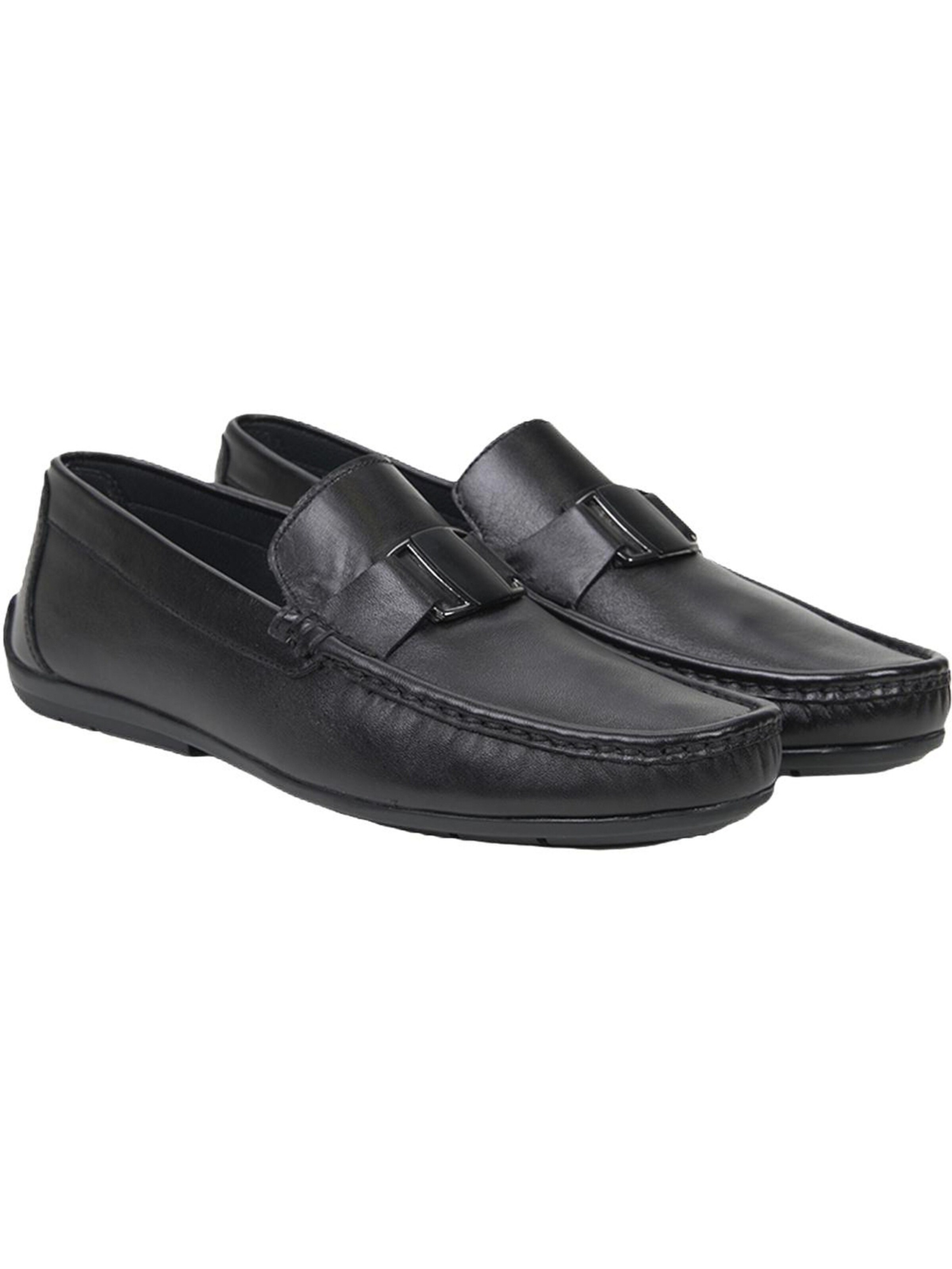 Desa Classic Flats 'Slipper' in Black: front