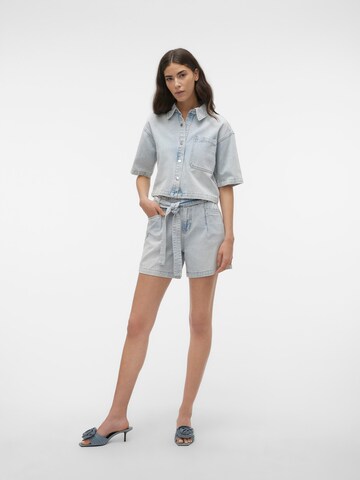 Regular Jean à pince 'Fie' VERO MODA en bleu