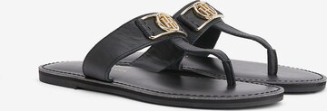 TOMMY HILFIGER Teenslipper in Zwart