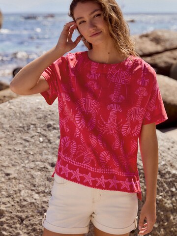 Next Shirt in Red
