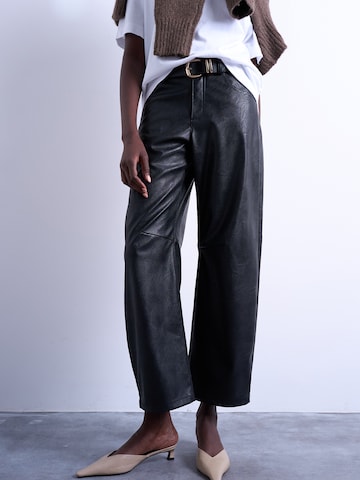 TOPSHOPWide Leg/ Široke nogavice Hlače 'CICELY' - crna boja: prednji dio