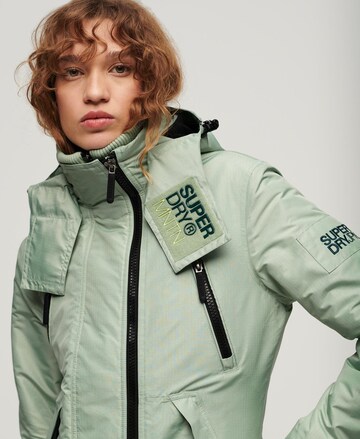 Superdry Tussenjas in Groen