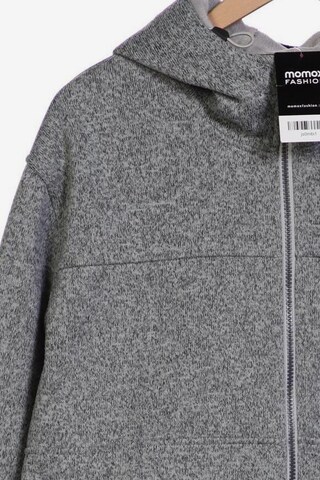 THE NORTH FACE Jacket & Coat in XL in Grey