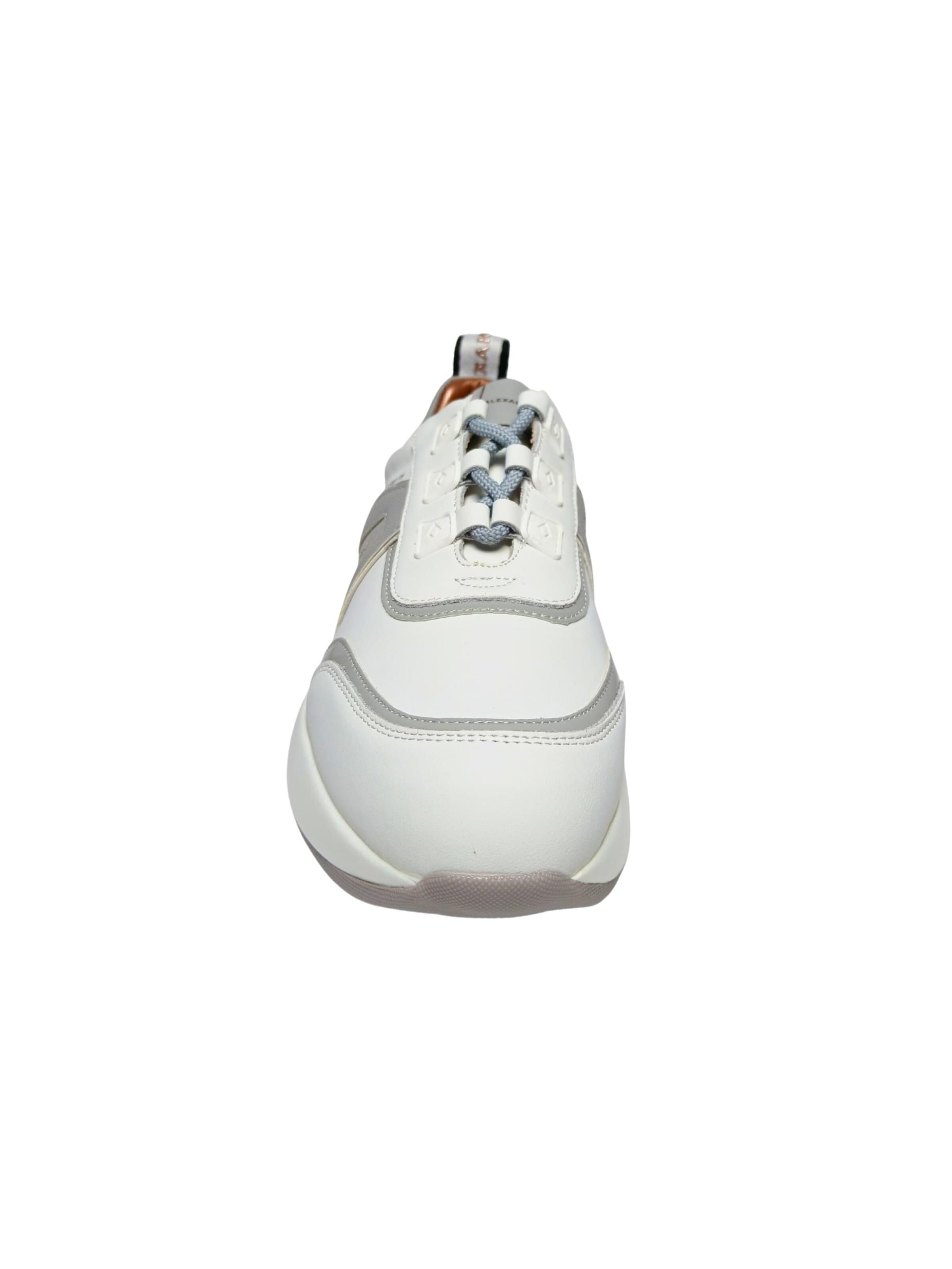 Baskets basses Alexander Smith en blanc