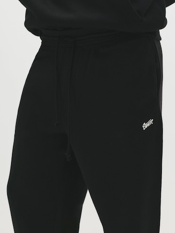 Effilé Pantalon 'STWD' Pull&Bear en noir