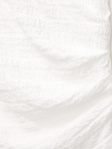 Top di Pull&Bear in bianco