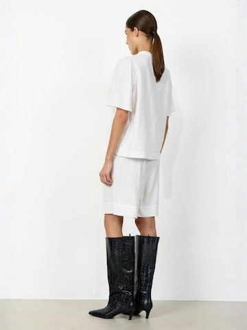 Maglietta ' LR-NAJA ' di Levete Room in bianco