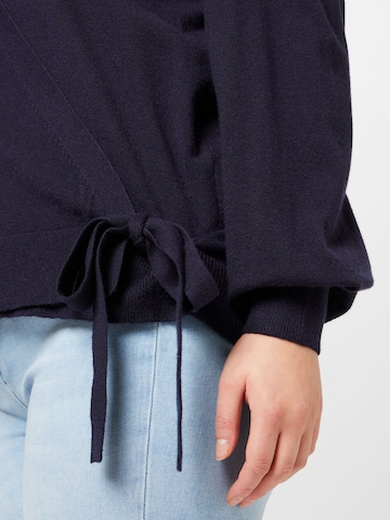 Pull-over 'Esly' ONLY Carmakoma en bleu