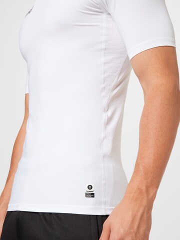 Hummel - Camiseta funcional en blanco