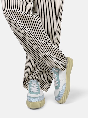 Crickit Sneakers laag ' OAKLI ' in Wit: voorkant