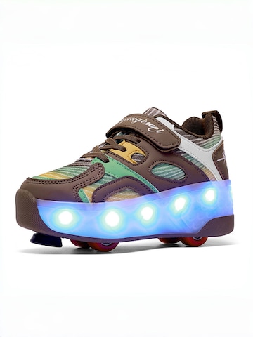 HUSKSWARE Inline and Roller Skates in Green: front