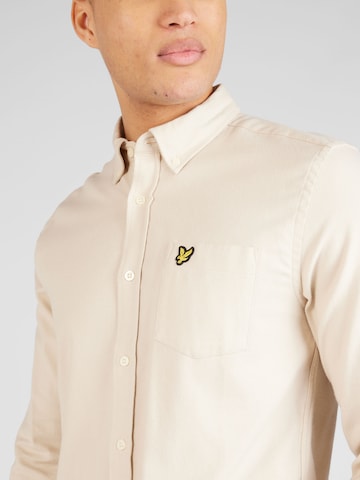 Lyle & Scott Regular Fit Forretningsskjorte i beige