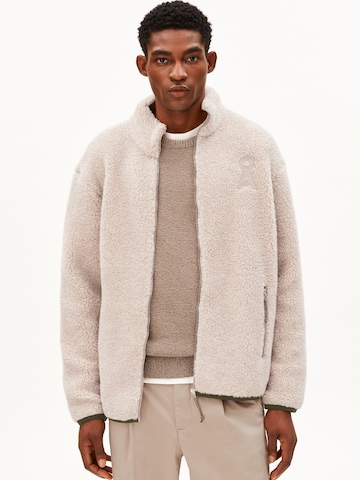 ARMEDANGELS Tussenjas in Beige: voorkant