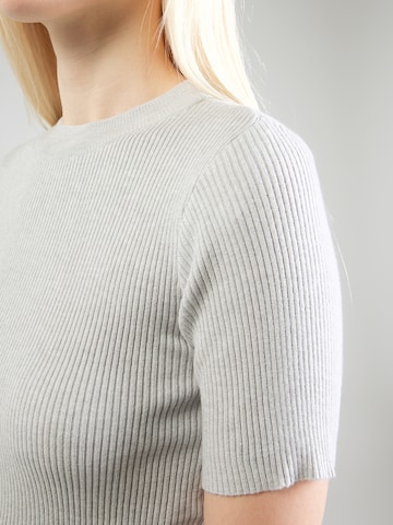 PIECES Sweater in Grey