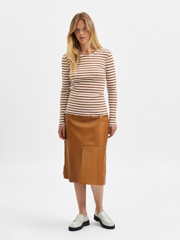 Maglietta 'Anna' di SELECTED FEMME in arancione