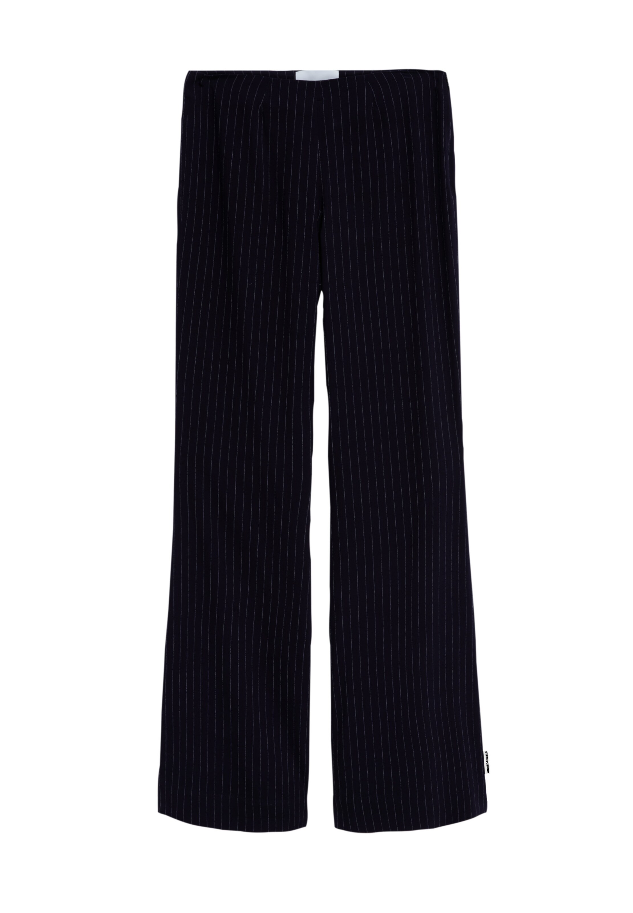 Regular Pantalon 'Phaamina' ARMEDANGELS en bleu : devant