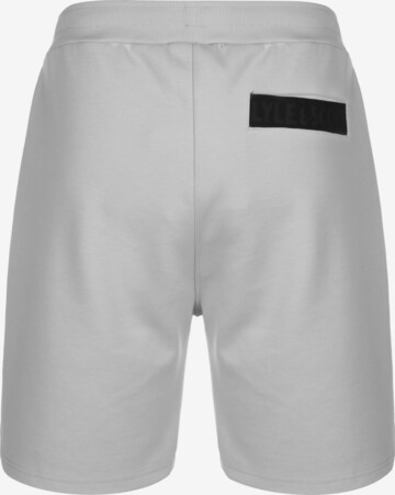 Loosefit Pantalon de sport Lyle & Scott en blanc