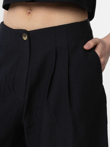 Antioch Wide leg Παντελόνι πλισέ 'Caroline' σε μαύρο