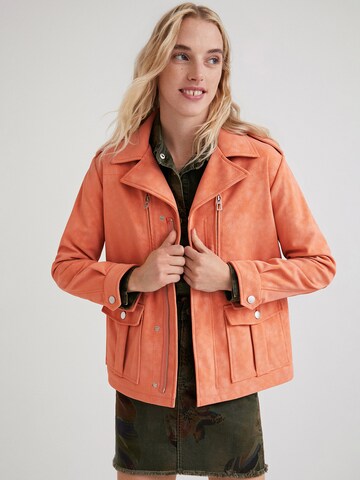 Desigual Between-Season Jacket 'Amar' in Orange: front