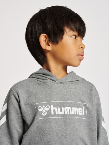 Hummel Sweatshirt in Grau