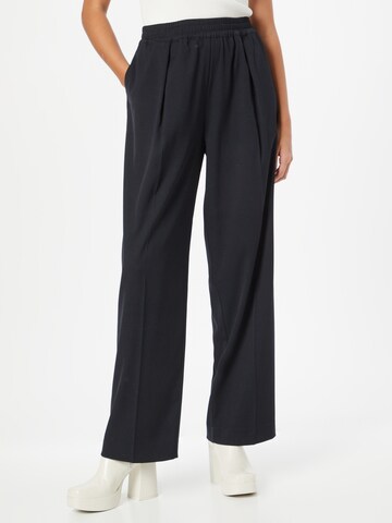 Samsøe Samsøe Loose fit Pleated Pants 'JULIA' in Black: front