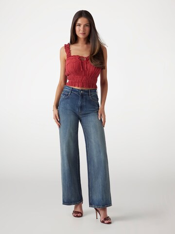 GUESS Top in Rot