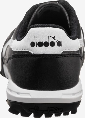 Chaussure de foot 'CALCETTO LT' Diadora en noir