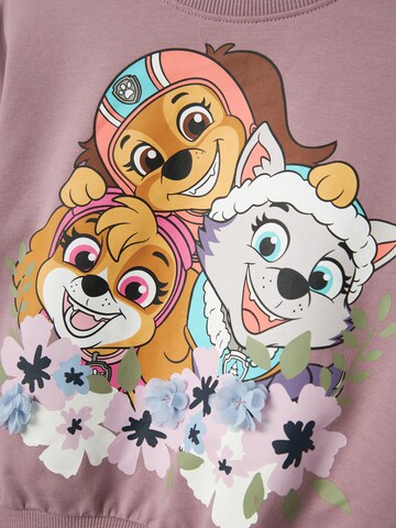 NAME IT Sweatshirt 'FJURA PAW' i lila