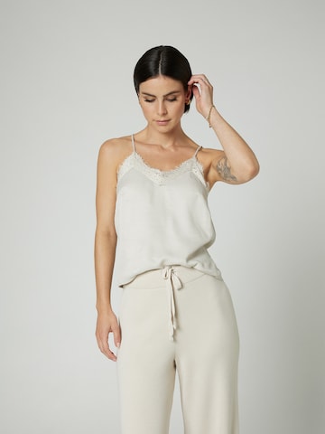 A LOT LESS - Top 'Nathalie' en blanco: frente