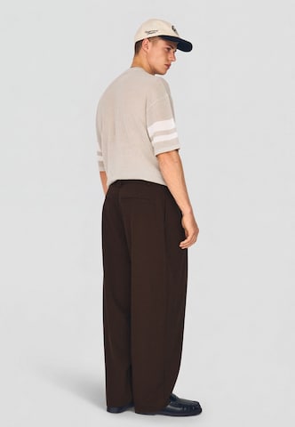 Bershka Baggy Élére vasalt nadrágok - barna