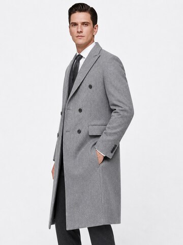 ALLTHEMEN Winter Coat 'Herbstwende' in Grey