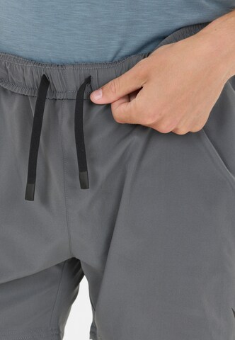 Virtus Regular 2-in-1-Shorts 'Zayne V2' in Grau