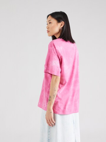 PIECES T-Shirt 'HEART' in Pink