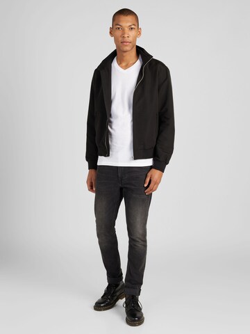 WRANGLER - Chaqueta de entretiempo 'HARRINGTON' en negro