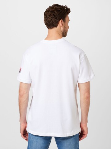 T-Shirt HOLLISTER en blanc