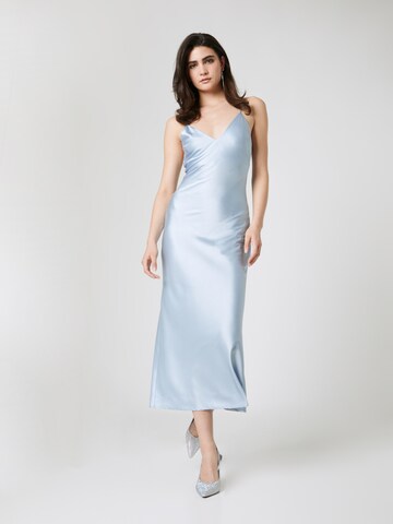 Robe 'Maura' LENI KLUM x ABOUT YOU en bleu : devant