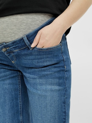 Slimfit Jeans 'Fera' di MAMALICIOUS in blu