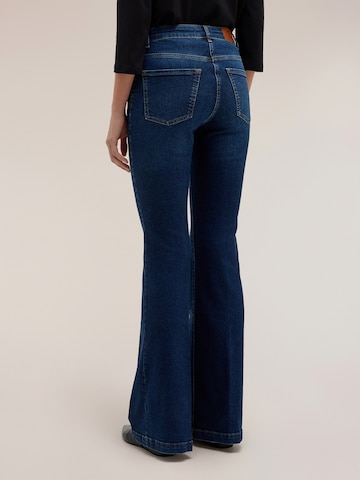MOTIVI Flared Jeans in Blauw