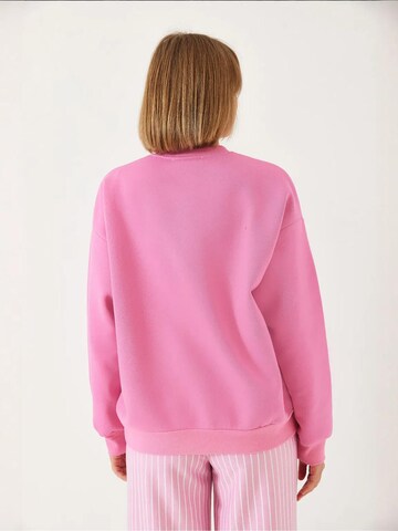 Bianco Lucci Sweatshirt in Roze