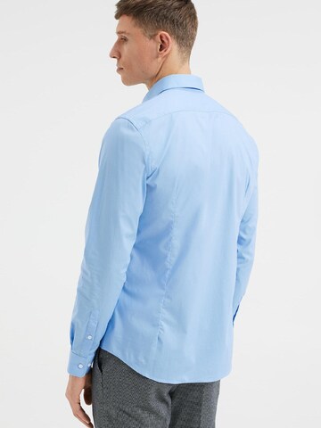 WE Fashion Slim fit Overhemd in Blauw