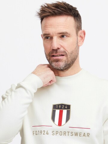 Sweat-shirt 'William' FQ1924 en blanc