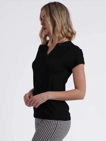 admas - Top 'ADMAS Camiseta Manga Corta Tapeta Raso para Mujer' en negro