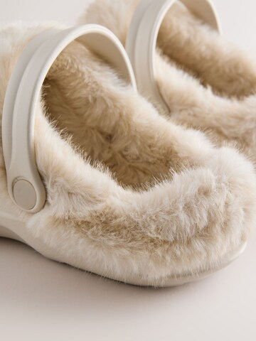 Clogs di Next in beige