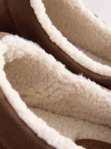 Next Papuče - Hnedá