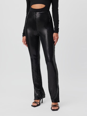 Bootcut Pantalon 'Kitty' LeGer by Lena Gercke en noir : devant