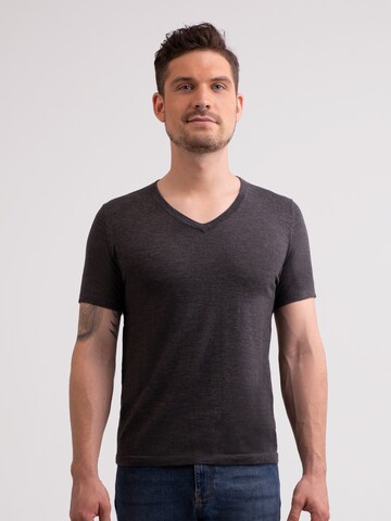 CASH-MERE.CH Shirt in Grijs: voorkant