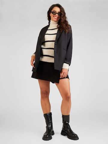 PIECES Curve Blazers 'NEVA' in Zwart